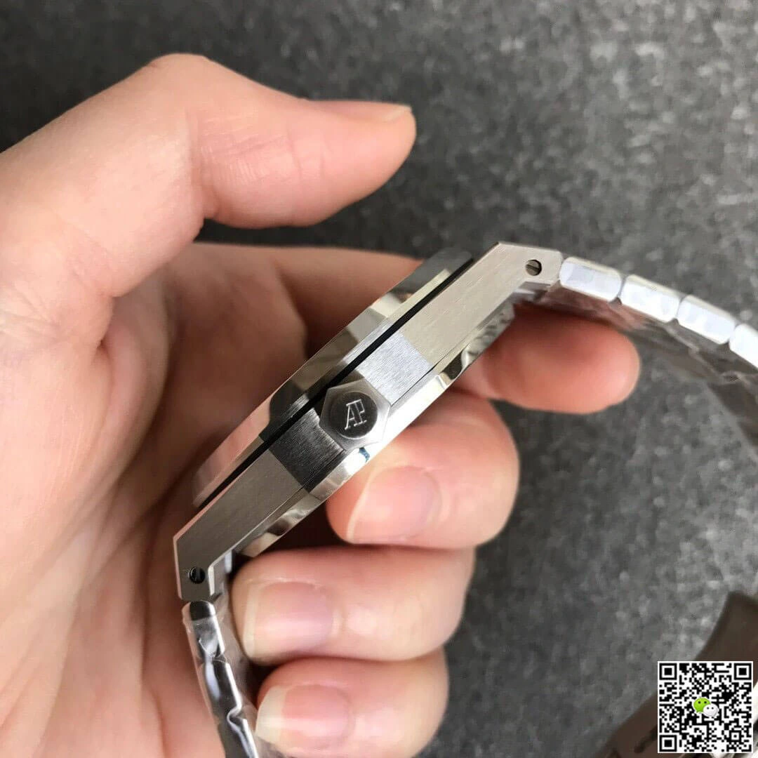 Audemars Piguet Royal Oak Tourbillon 26516PT.ZZ.1220PT.01 R8 Factory 1:1 Best Edition Replica Watch Diamond Bezel